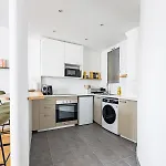 # 1bedroom # Artsetmetiers # Republique * Париж