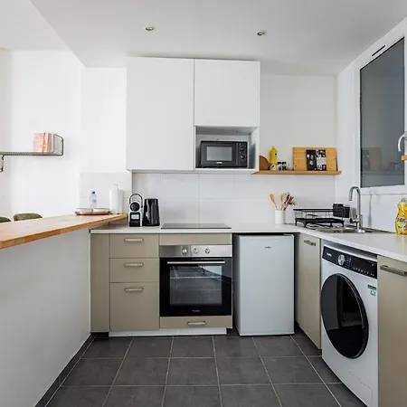 # 1bedroom # Artsetmetiers # Republique Apartman *