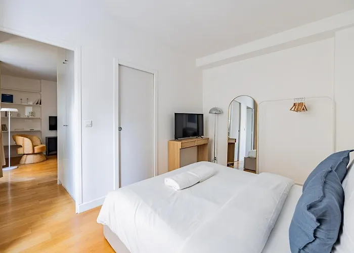 # 1bedroom # Artsetmetiers # Republique Paris